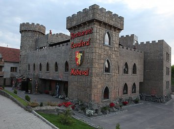 Restaurant Cavalerul Medieval Nunta Iasi